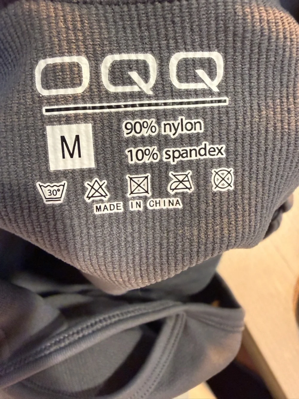 NWOT OQQ Seamless Thong Bodysuit Medium Gray Sculpting Stretch Cami Slim Fit - Picture 9 of 9